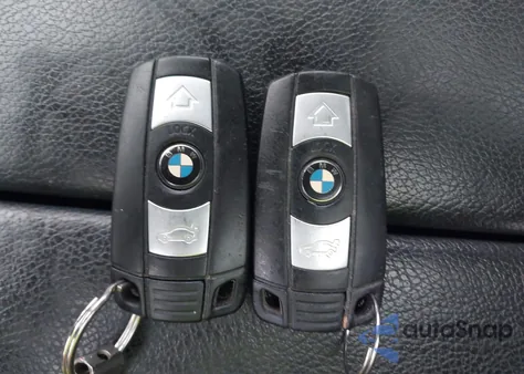 2011 BMW X5 xDrive35I/xDrive35I Premium/xDrive35I Sport Activity z USA, uszkodzony, nr VIN 5UXZV4C56BLL58114